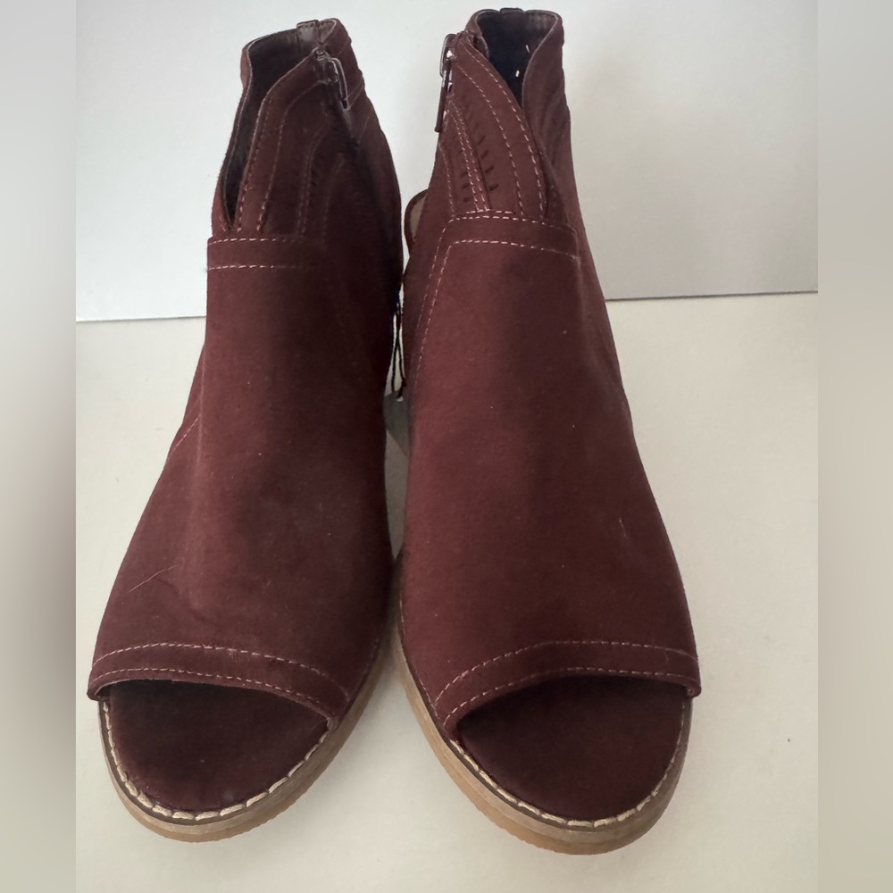 NWT SONOMA Thelma BurgundyTextile Peep Toe Zip Booties, Size 10 M - Picture 2 of 8